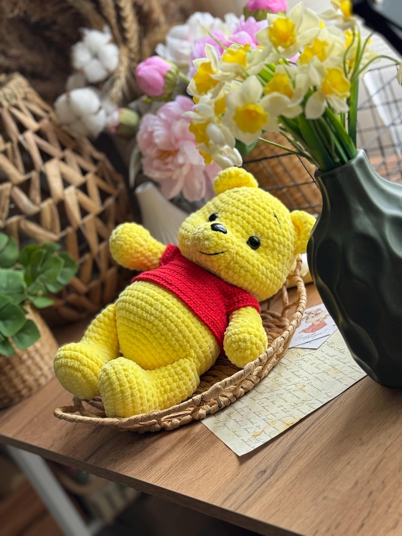 Teddy Bear Vinni – Crochet Pattern with T-Shirt