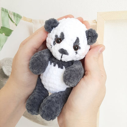 Panda – Virkmönster för en mjuk pandabjörn