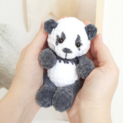 Panda – Virkmönster för en mjuk pandabjörn