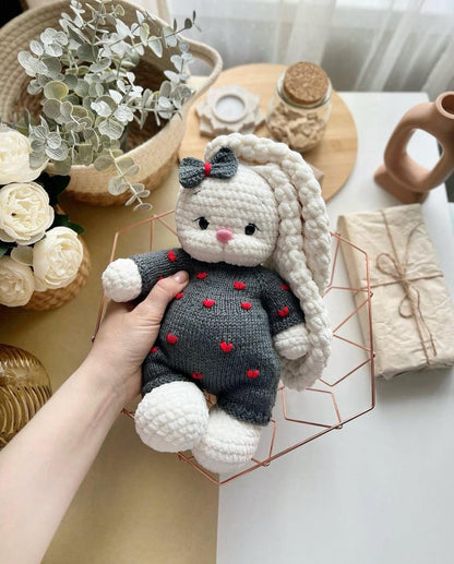 Knitting Set “Romance” – Outfit for Bunny Lala & Bear Topa