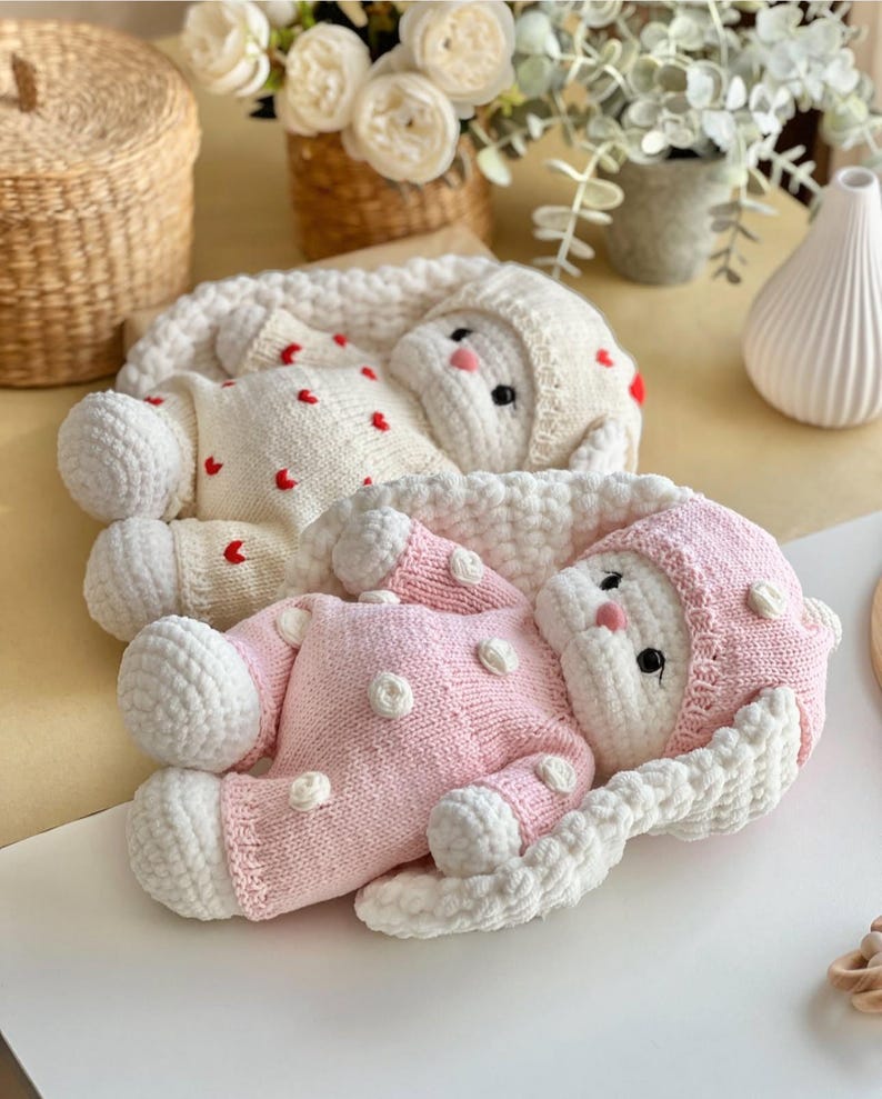 Knitting Set “Romance” – Outfit for Bunny Lala & Bear Topa