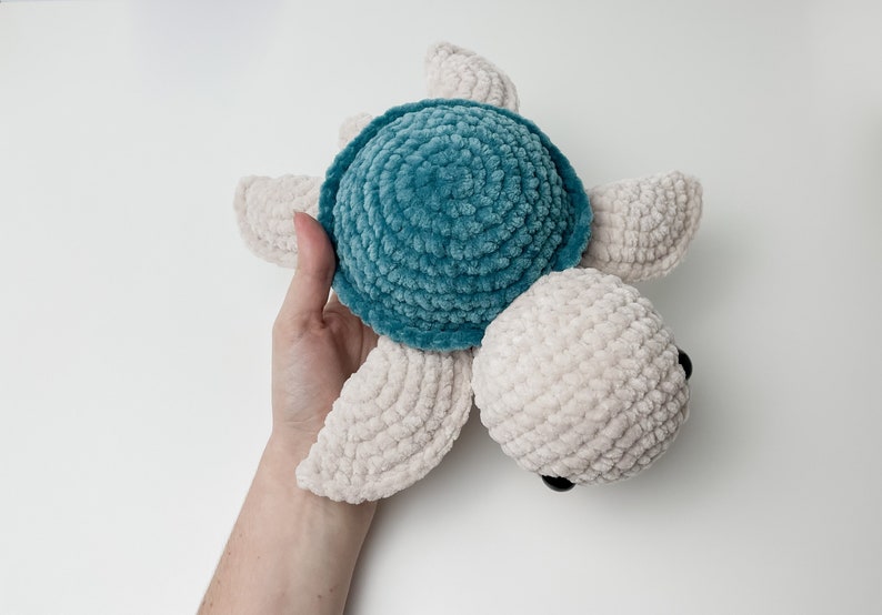 Tilly – Cuddly Turtle Crochet Pattern