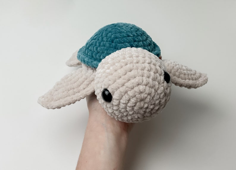Tilly – Cuddly Turtle Crochet Pattern