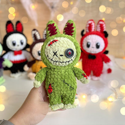 👾 Labubu – 5-in-1 Halloween Crochet Outfits 🎃👻