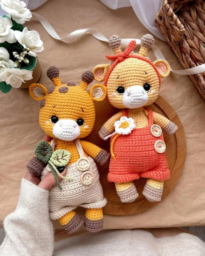 Baby Giraffe – Crochet Pattern with Outfit