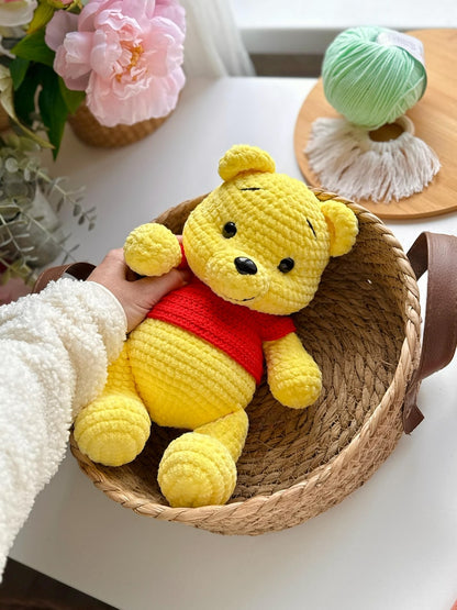 Teddy Bear Vinni – Crochet Pattern with T-Shirt
