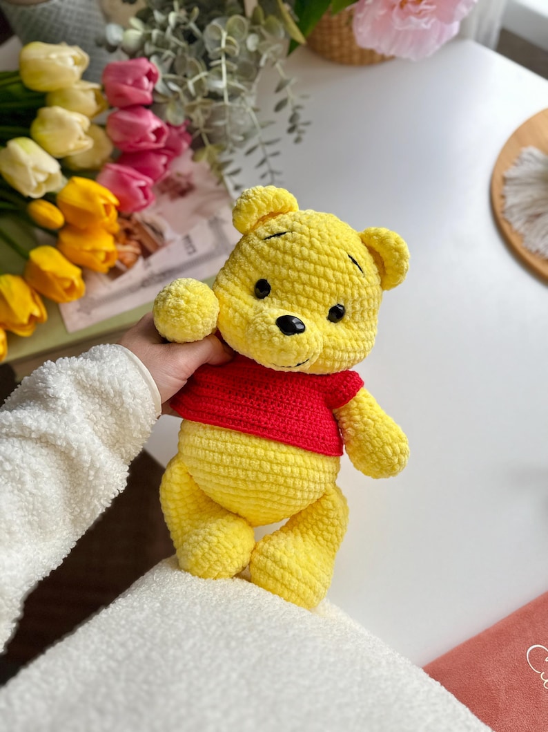 Teddy Bear Vinni – Crochet Pattern with T-Shirt