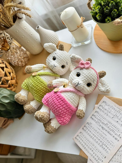 Lilly & Leo – Little Plush Goats with Outfit