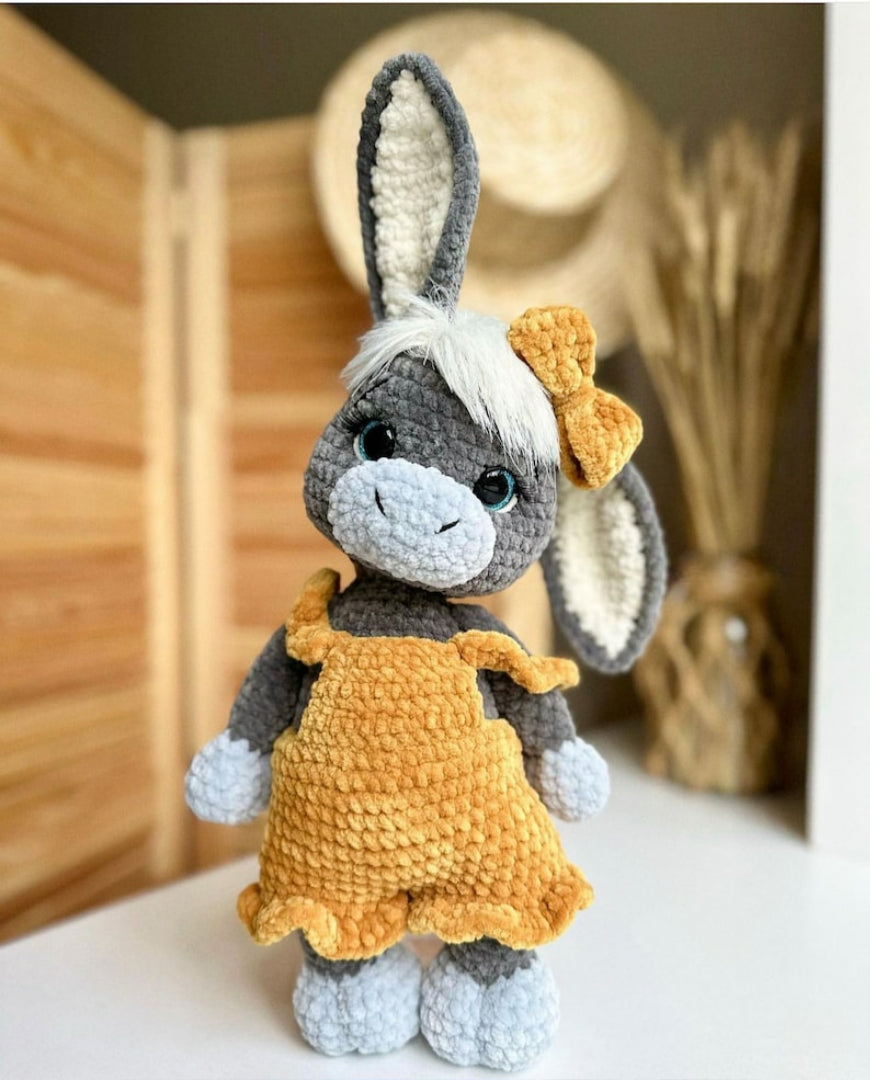 Virkmönster 3-i-1 – Ko, Åsna & Lamm med Kläder