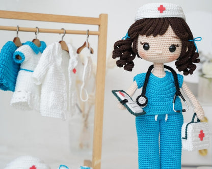 Helen the Nurse – Crochet Pattern with Outfit