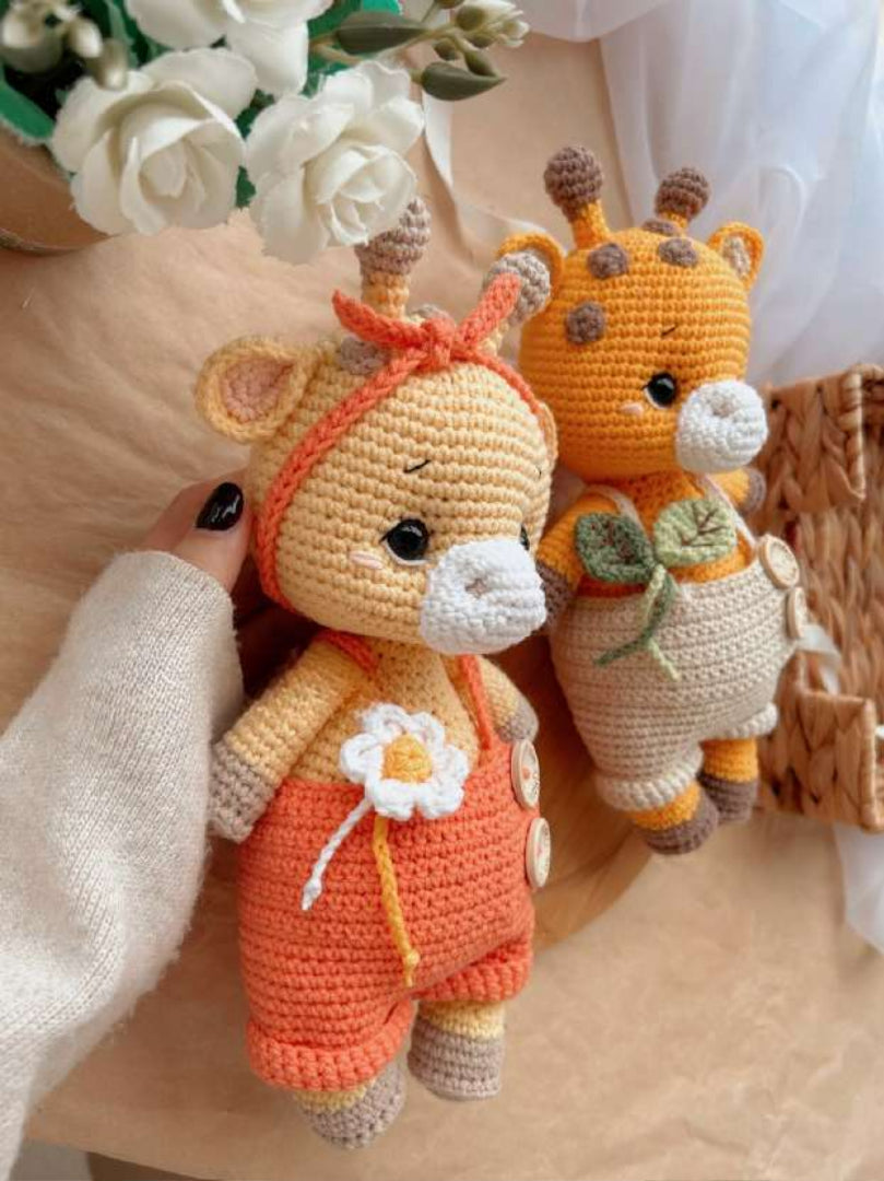 Baby Giraffe – Crochet Pattern with Outfit